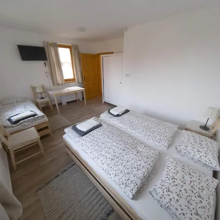 Gæstehus Kun Pista Vendeghaz Vertesboglar