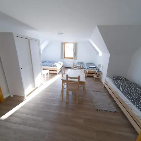 Kun Pista Vendeghaz Gæstehus