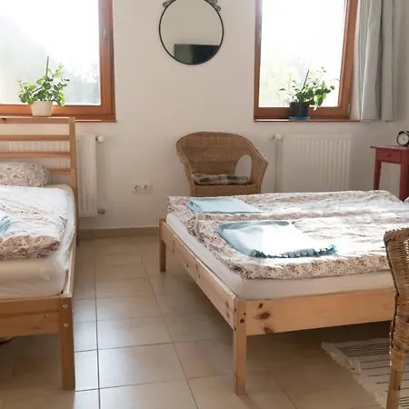 Kun Pista Vendeghaz Konukevi