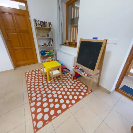 Kun Pista Vendeghaz Vertesboglar
